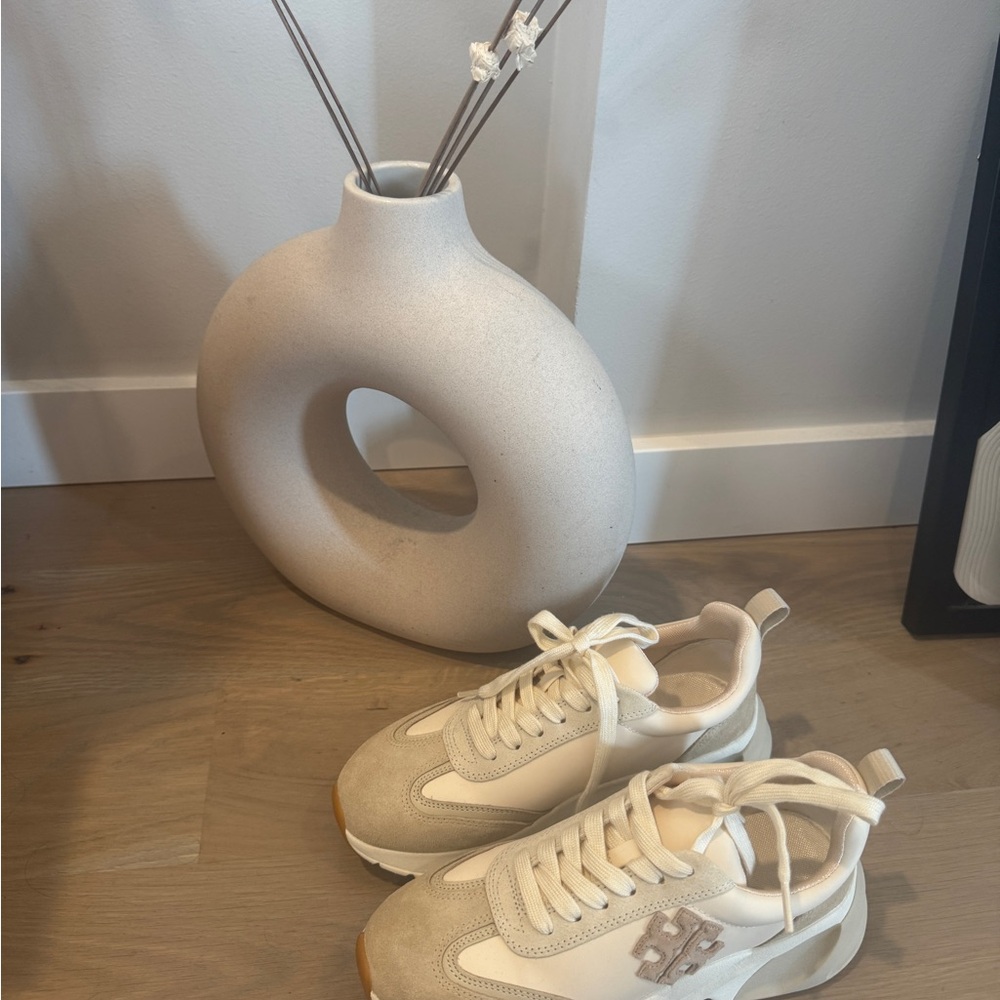 Cream Chunky Sneakers - Neutral Retro Runner